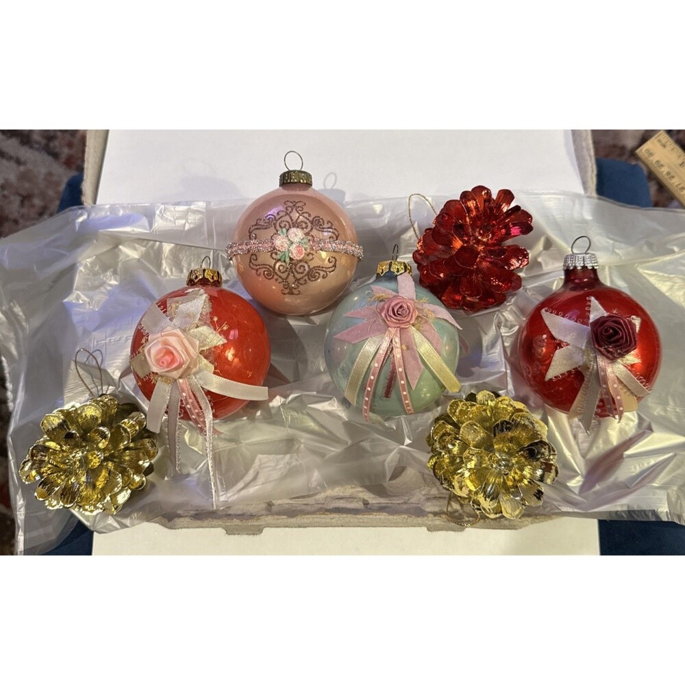 Lot Of Seven Vintage Christmas Ornaments Glass Balls Plastic Pinecones See Photo